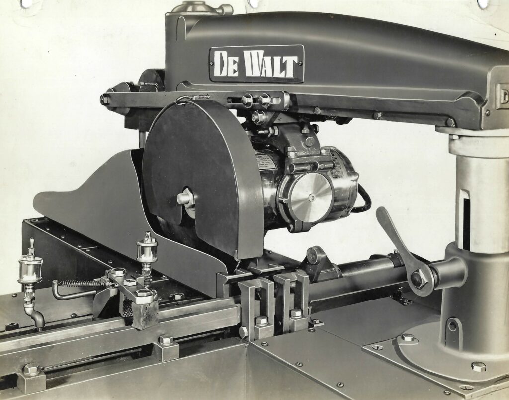 Vintage De Walt Radial Arm Saw